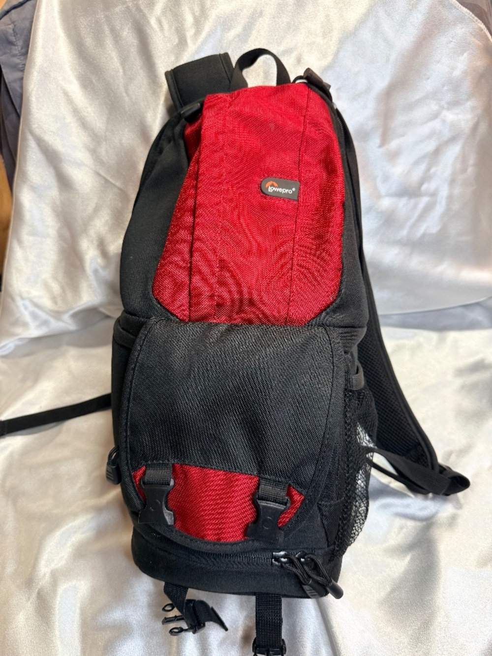 Lowepro Camera Sling Backpack Padded DSLR Mirrorless Camera Bag Red Black